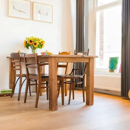 Daire With Balcony Close To Sarphatipark *
